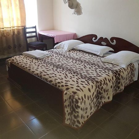 Centre D' Accueil Joli Reve Hotel Kisangani ภายนอก รูปภาพ
